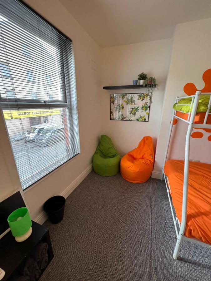 Вилла Nickelodeon House Great For Kids Блэкпул Экстерьер фото